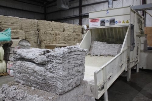 Needlepunch felt production bale breaker